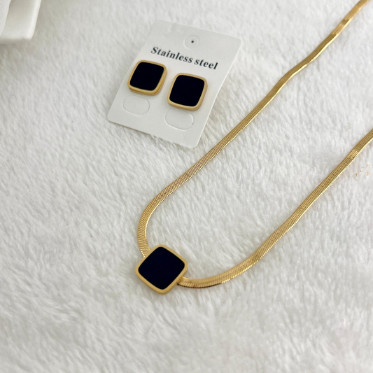 Gold Sunshine Black Pendent set